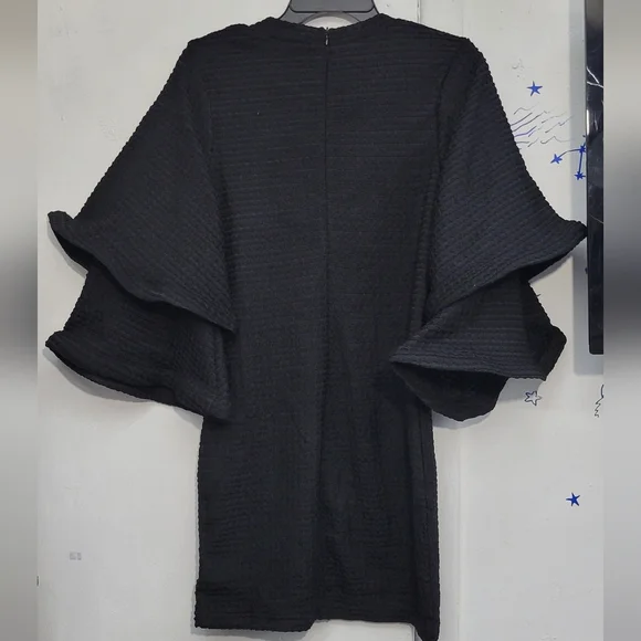 NWT INA Black Dress Large Structured Bell Sleeves Long Sleeves Size Small - Picture 4 of 4